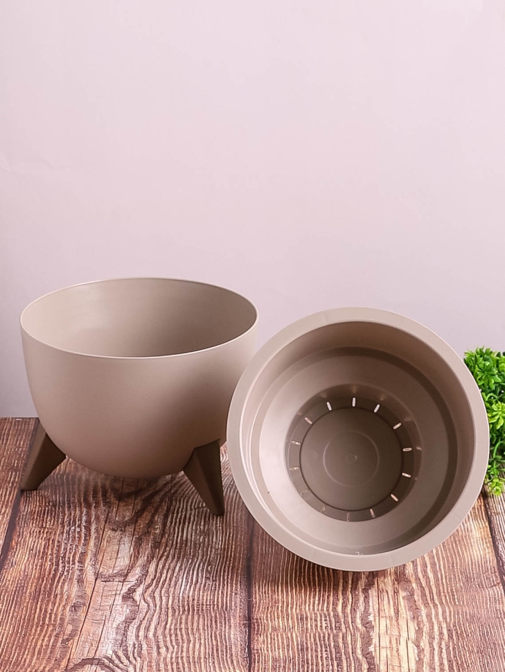 Кашпо из пластика "Грация" 2л. h14см,d20 кремовый