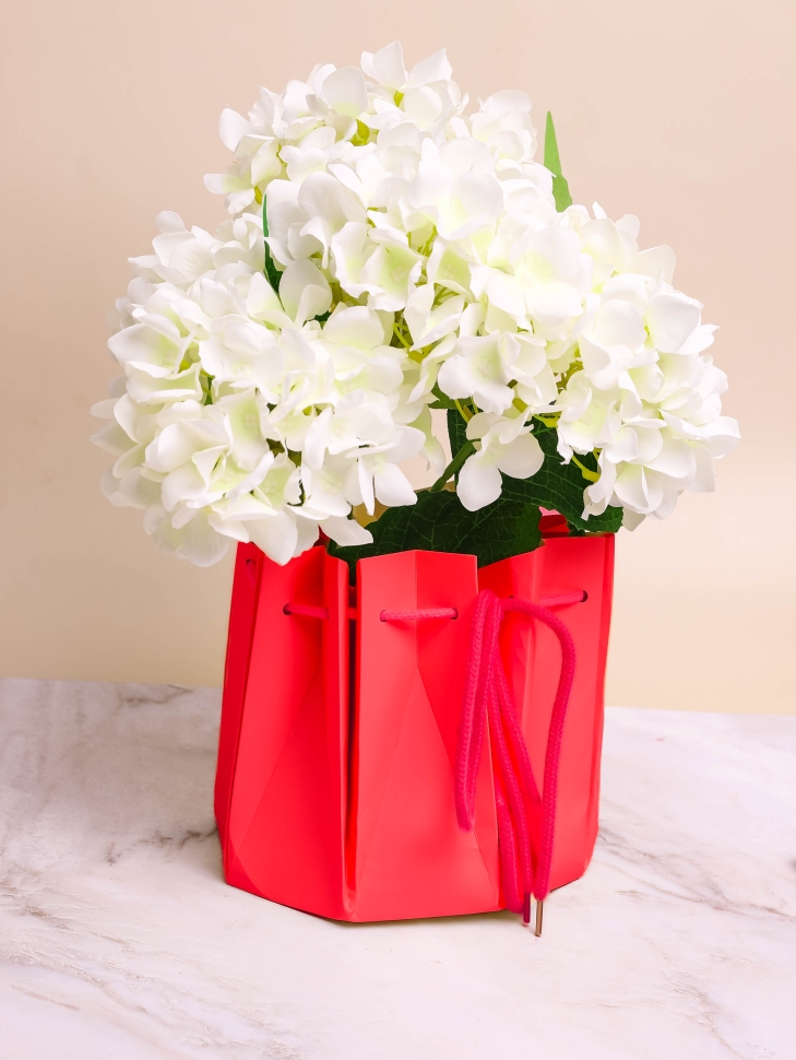 Ваза пластиковая D14,5х H14,5 красный Ваза пластиковая D14,5х H14,5 красный