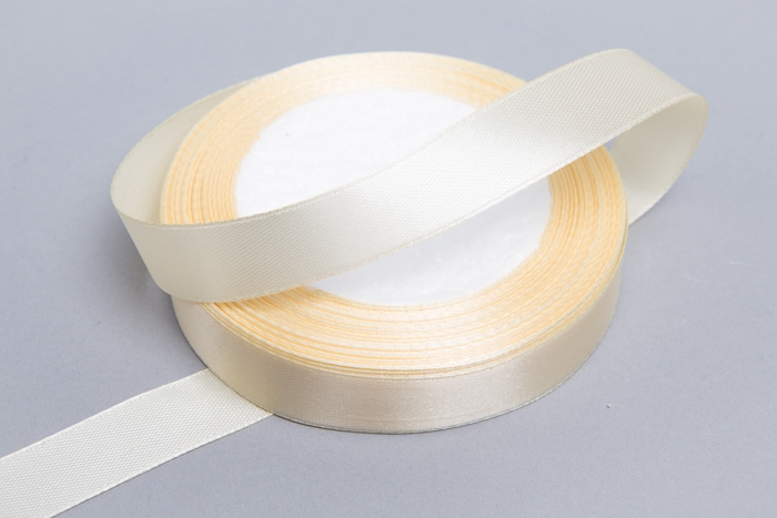 Лента атласная 15мм х 25 ярд JD шампань Лента атласная 15мм х 25 ярд JD шампань