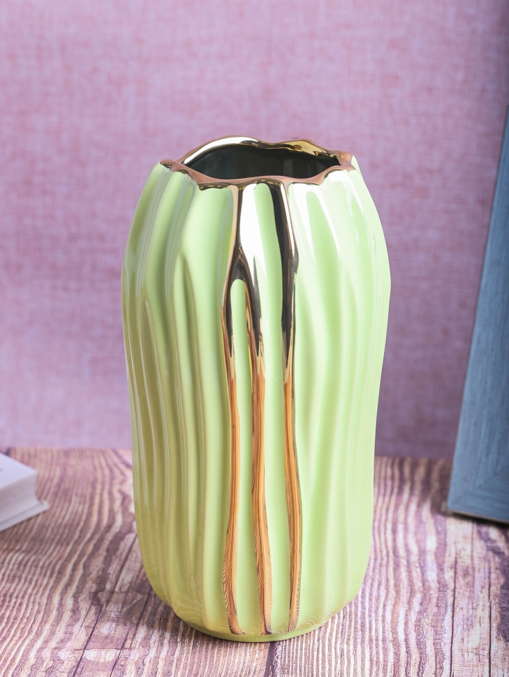 Ваза керамика 24х13,5х13,5см HM4141 салатовый