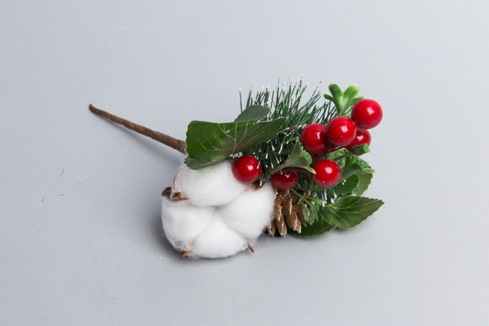 Бутоньерка Новогодняя 16см 18566