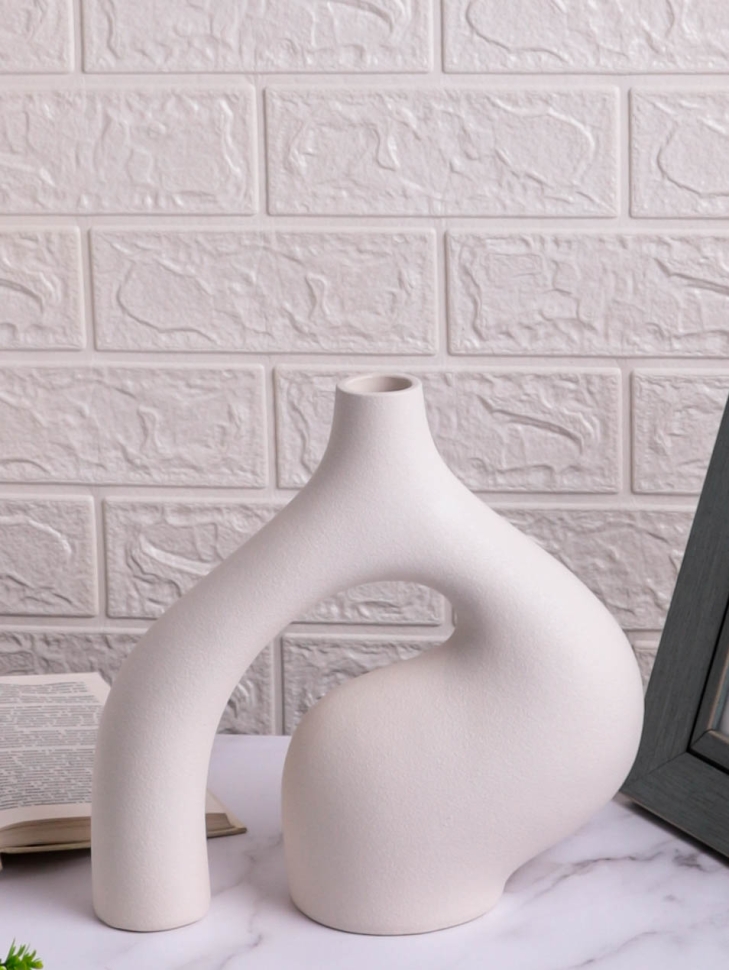 Ваза керамика 22,5х9,5х25см 4378 белый Ваза керамика 22,5х9,5х25см 4378 белый