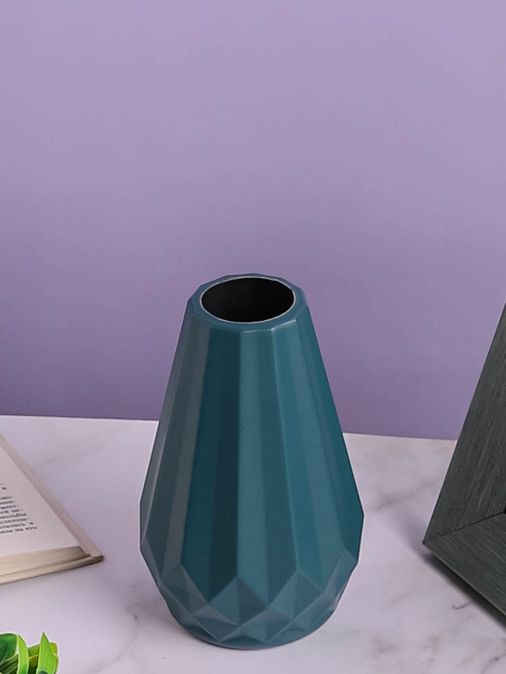 Ваза пластиковая  H15,3 х D7х3,8х4,8см 3574 синий