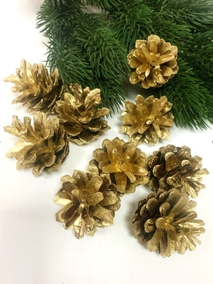 Шишки сосновые набор 9шт. золото Шишки сосновые набор 9шт. золото