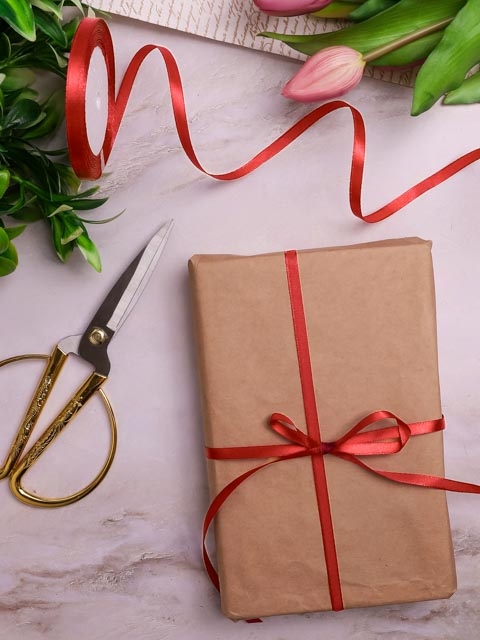 Лента атласная 10мм х 25ярд JD красный Лента атласная 10мм х 25ярд JD красный