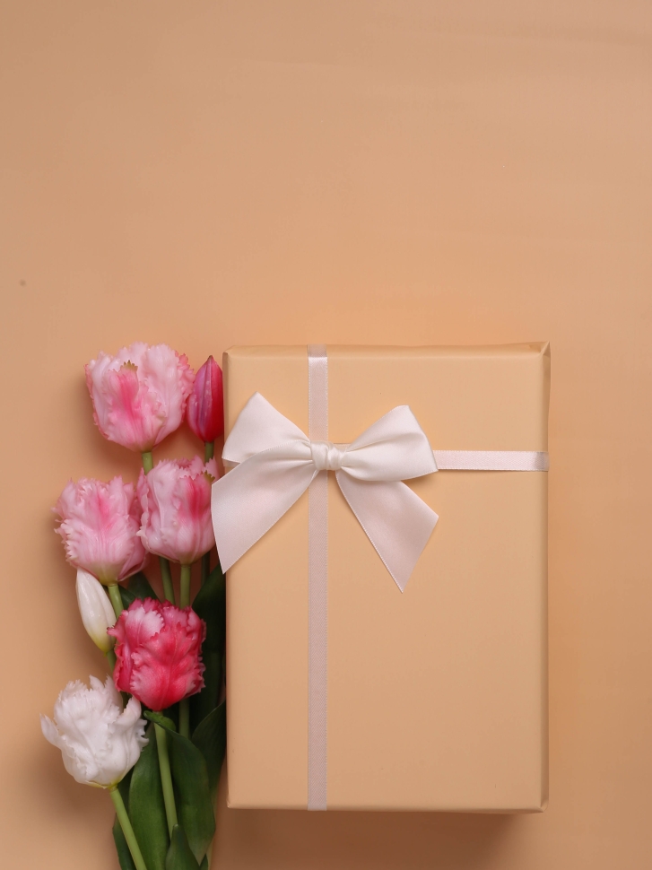 Пленка матовая 50мкм 58см х 10м Флора персиковый