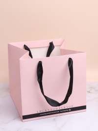 Сумочка подарочная 24х26х26см розовый