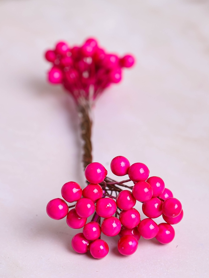 Ягоды на проволоке d1,5х7см 50шт фуксия