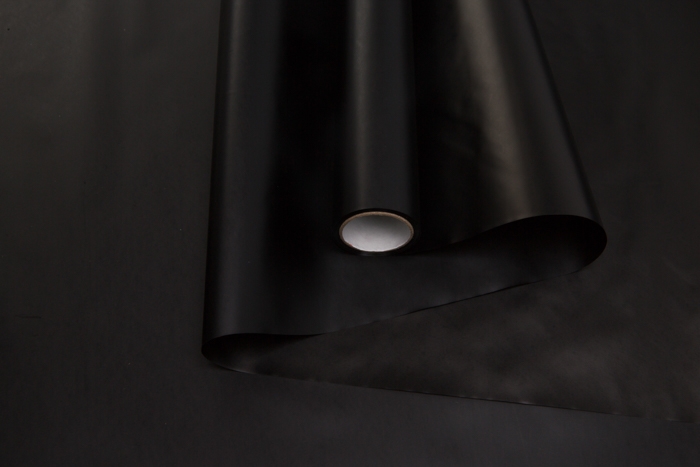 Пленка матовая 60см х 10м  на втулке черный