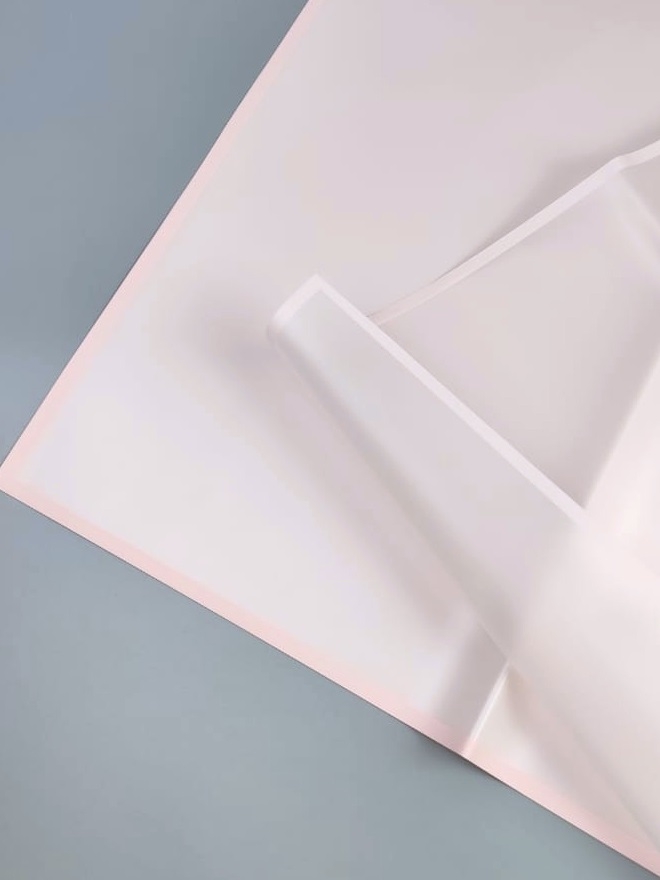 Пленка матовая 58смх58см 10 листов 50мкм фрост с каймой розовый