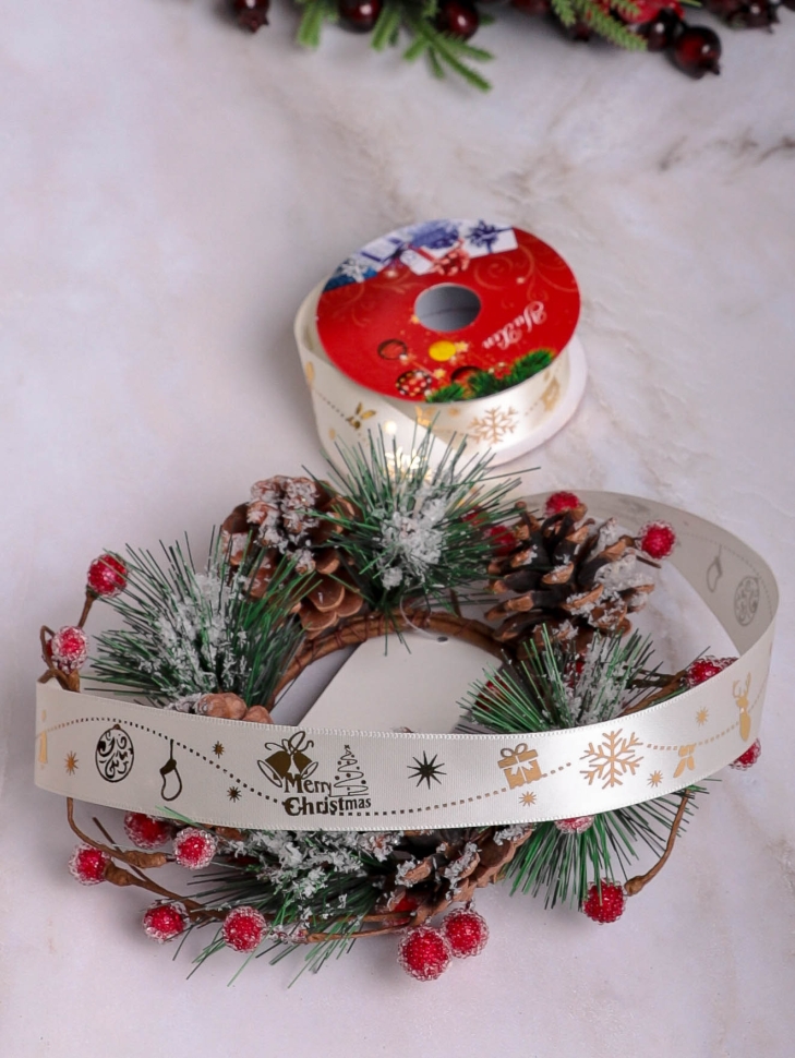 Лента НГ 2,5х3ярд с рисунком Merry Christmas шампань Лента НГ 2,5х3ярд с рисунком Merry Christmas шампань