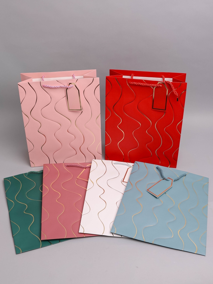 Сумочка подарочная 26х32x12см 5-31 волнистая линия микс Сумочка подарочная 26х32x12см 5-31 волнистая линия микс