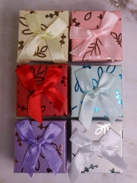 Коробка квадрат  5х5х3,3см гармония микс