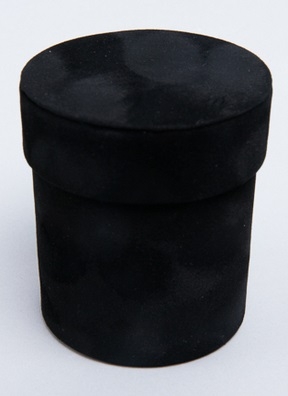 Коробка цилиндр бархат 8х10см W7343 черный