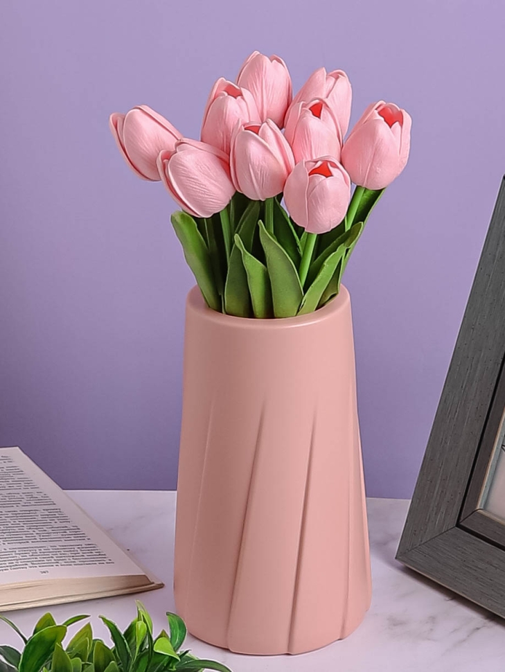 Ваза пластиковая H19,7 х D9,2х11см AS3524 розовый