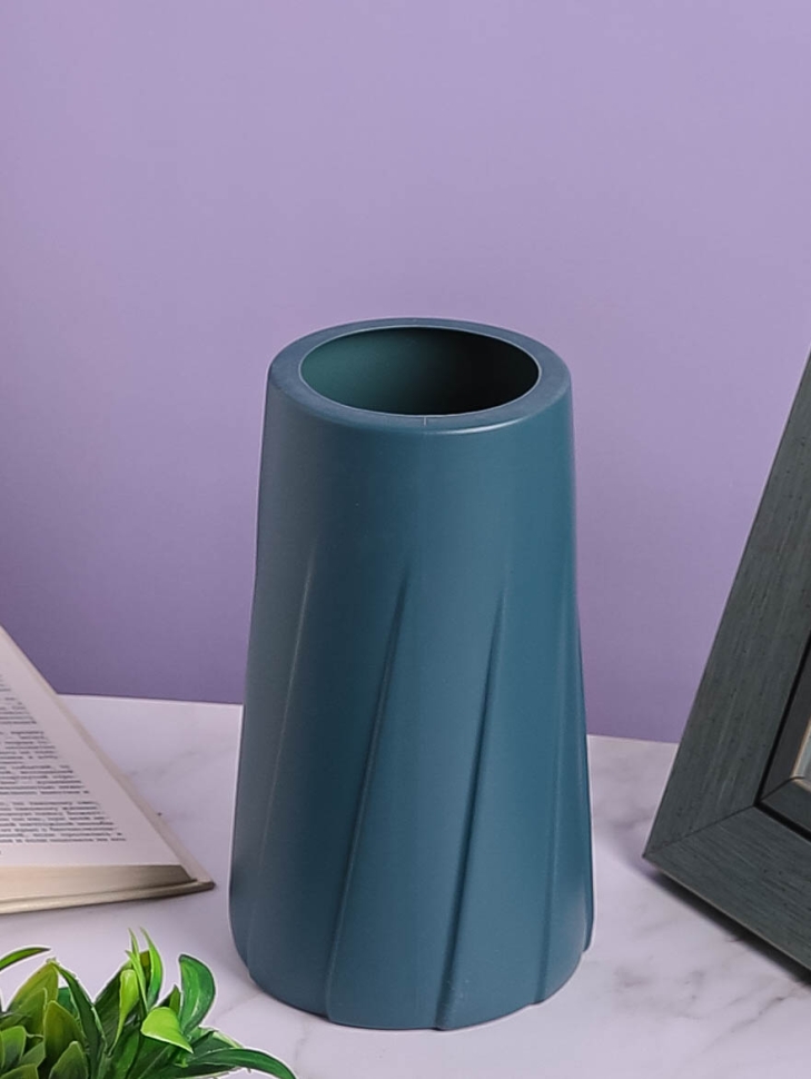 Ваза пластиковая H19,7 х D9,2х11см AS3524 синий