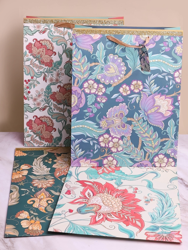 Сумочка подарочная 32х42x11,5см цветочный орнамент микс