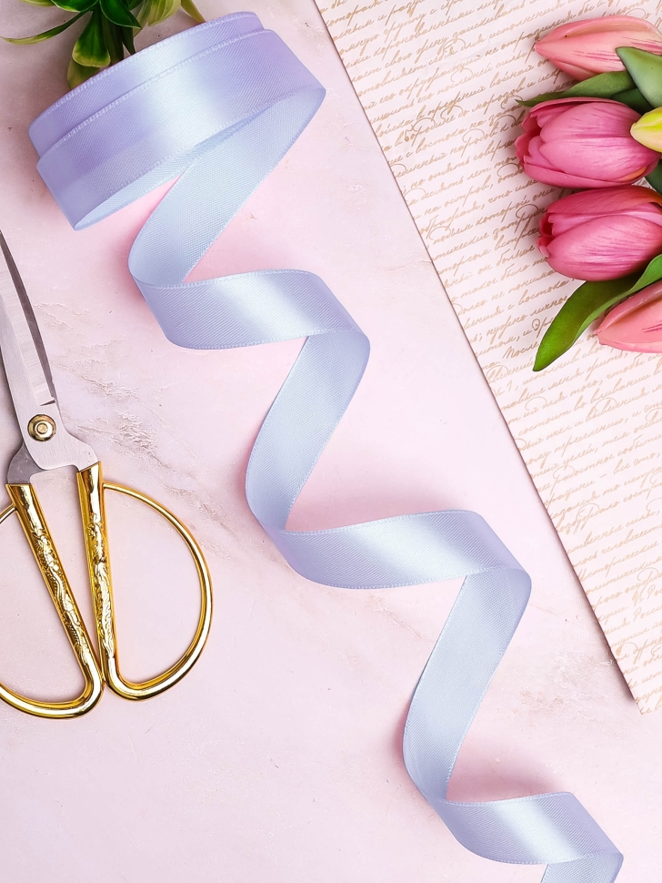 Лента атласная 24мм х 25ярд сиреневый светлый