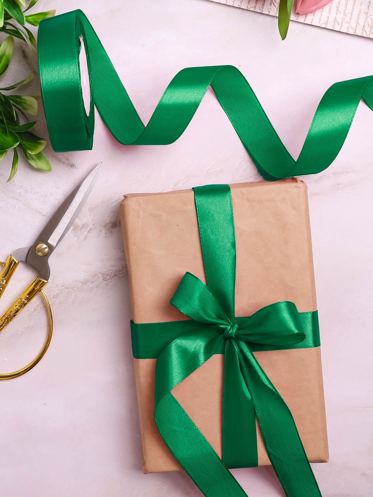 Лента атласная 24мм х 25ярд зеленый темный