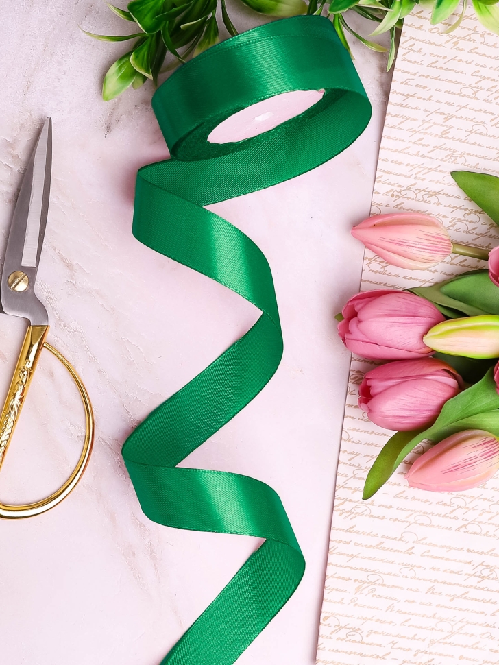 Лента атласная 24мм х 25ярд зеленый темный