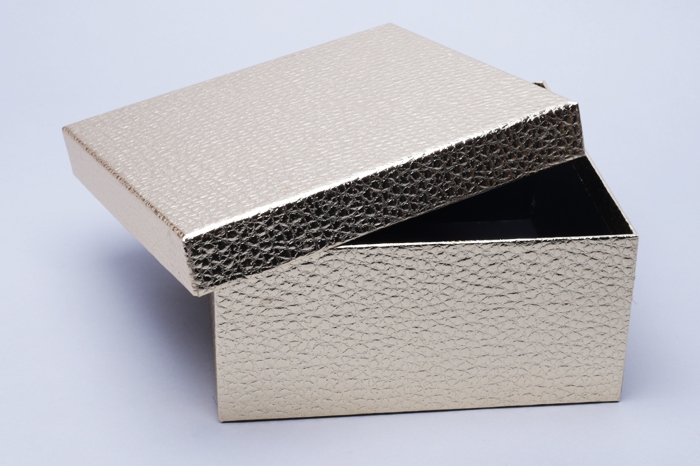 Коробка квадрат 21х21х10см текстура кожи золото Коробка квадрат 21х21х10см текстура кожи золото