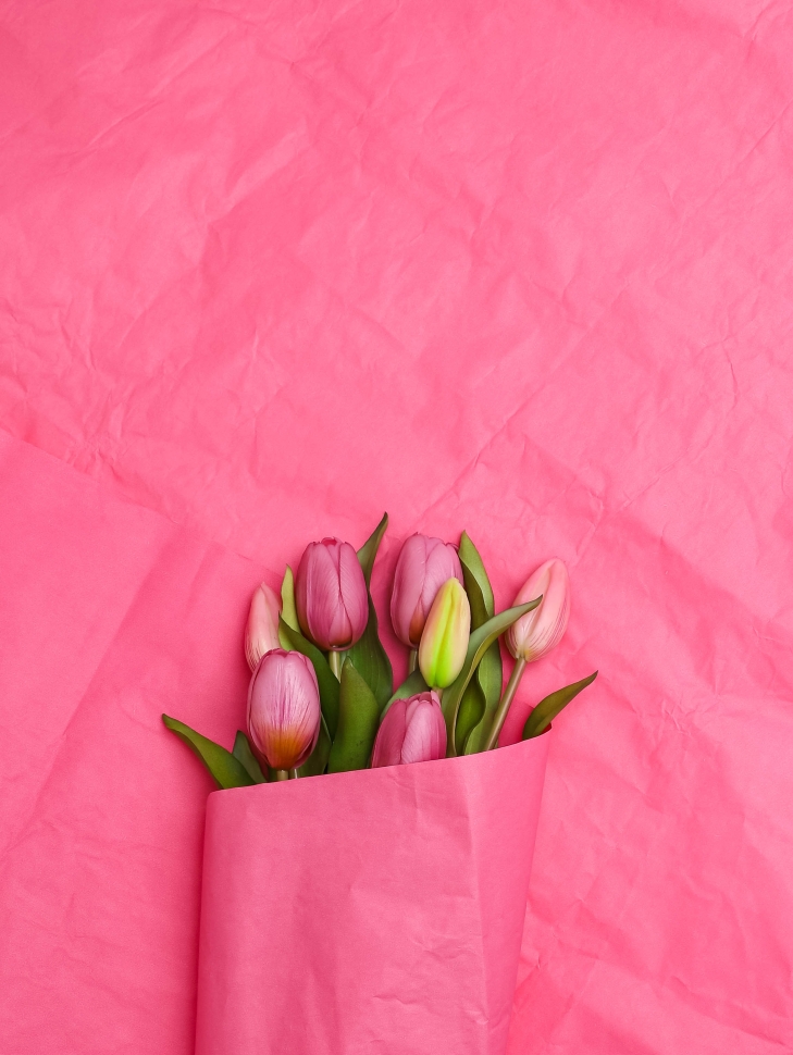 Бумага жатая 68см х 5м 60гр  розовый