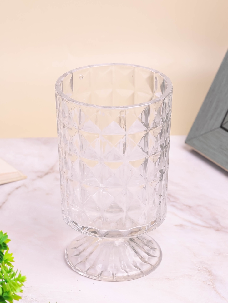 Ваза стекло h18 d11см К 368 на ножке Ваза стекло h18 d11см К 368 на ножке