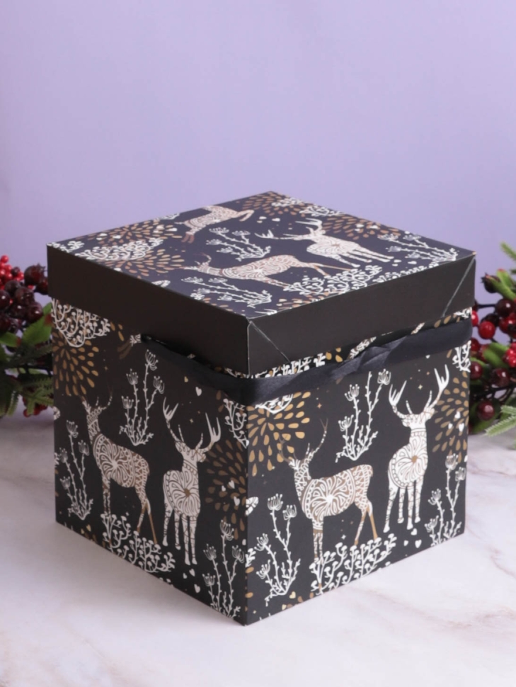 Коробка НГ квадрат 22х22х22 см GYH22627-97 микс