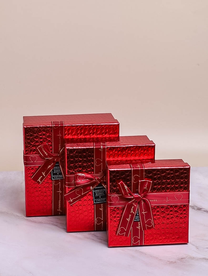 Коробка квадрат набор из 3шт 19x19x9,5см текстура кожи красный