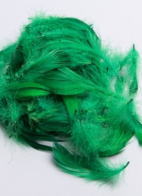 Перья цветные 9см 12гр, П зеленый темный Перья цветные 9см 12гр, П зеленый темный