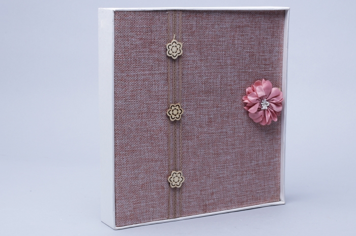 Фотоальбом 10х15см 1806 с цветком розовый Фотоальбом 10х15см 1806 с цветком розовый