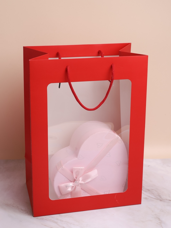Сумочка подарочная с прозрачным окном 25х15х35см красный Сумочка подарочная с прозрачным окном 25х15х35см красный