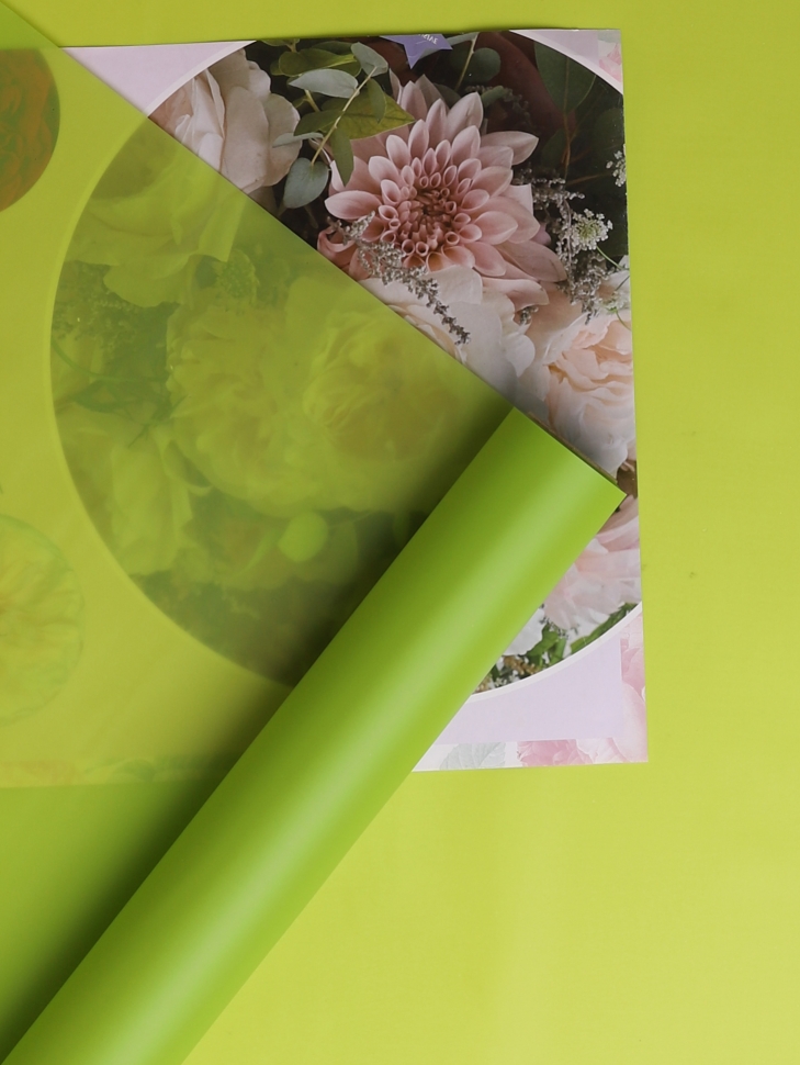 Пленка матовая 60см х 10м  на втулке салатовый