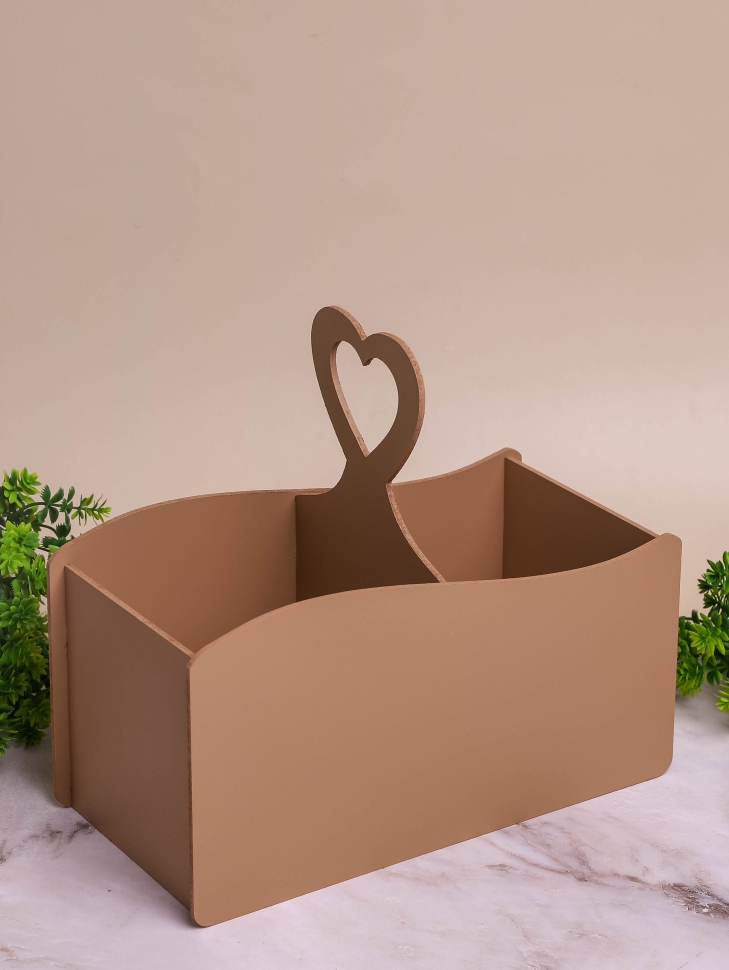 Ящик дерево, с ручкой сердце 25,5х12,5 H22см двойной кофе с молоком Ящик дерево, с ручкой сердце 25,5х12,5 H22см двойной кофе с молоком