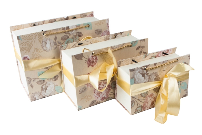 Коробка - сумка Цветы набор из  3шт. W35 H25,5, дно16.5см кремовая