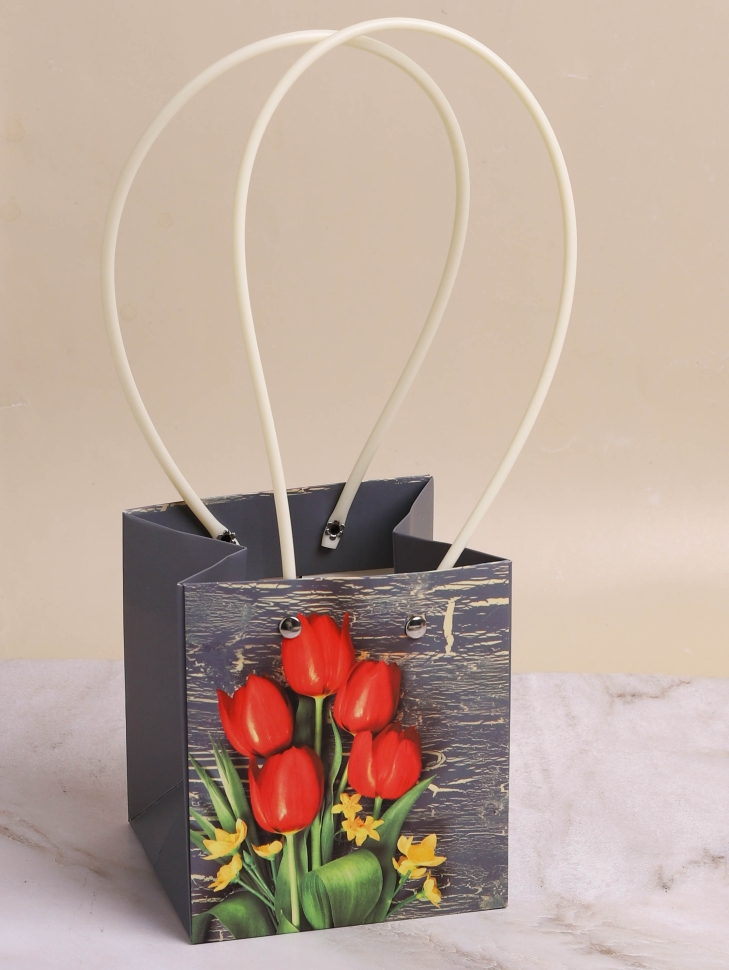 Сумочка для цветов квадрат H13х11,5х11,5см тюльпаны сиреневый Сумочка для цветов квадрат H13х11,5х11,5см тюльпаны сиреневый