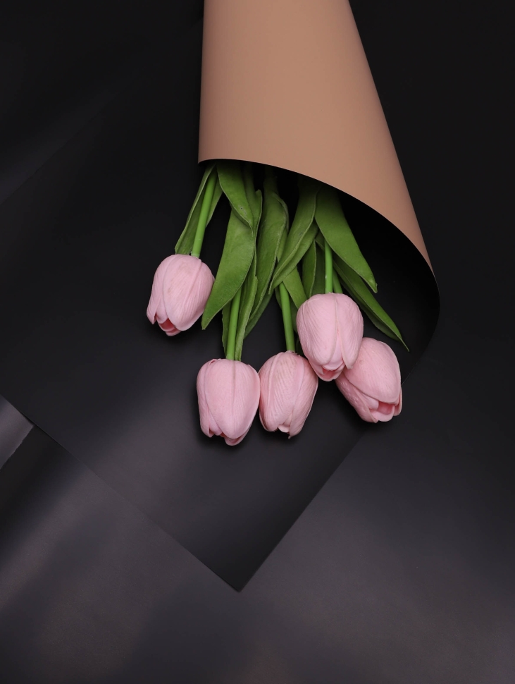 Пленка матовая 58смх58см 10 листов 65мкм РЦ двухцветная черный/бежевый