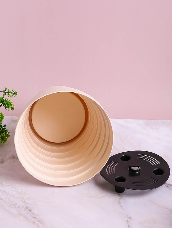 Кашпо из пластика "Бархан" 2,25л. h16,8см,d18 кремовый