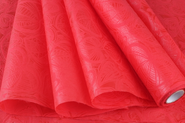 Фетр ламинированный 3Д Сердца-Листья 50см х 10м красный