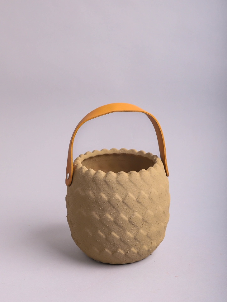 Кашпо керамика 14,5х15х15см MY2004-15 бежевый Кашпо керамика 14,5х15х15см MY2004-15 бежевый