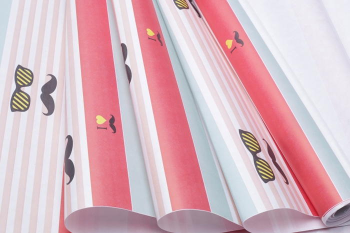 Бумага крафт 70г/м2. 50см х10м беленая Усы в очках Бумага крафт 70г/м2. 50см х10м беленая Усы в очках