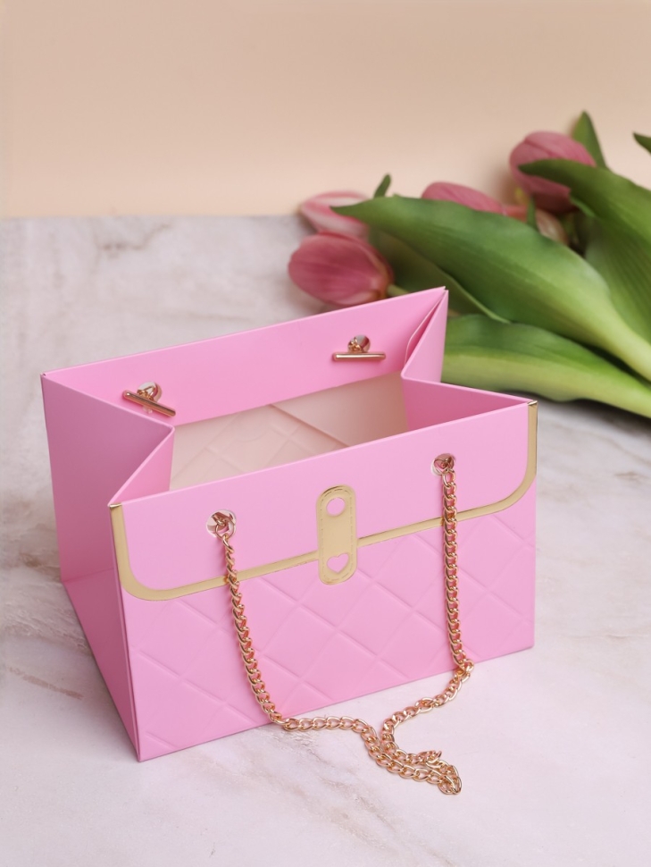 Сумочка подарочная 22х12x12см с цепочкой розовый яркий Сумочка подарочная 22х12x12см с цепочкой розовый яркий