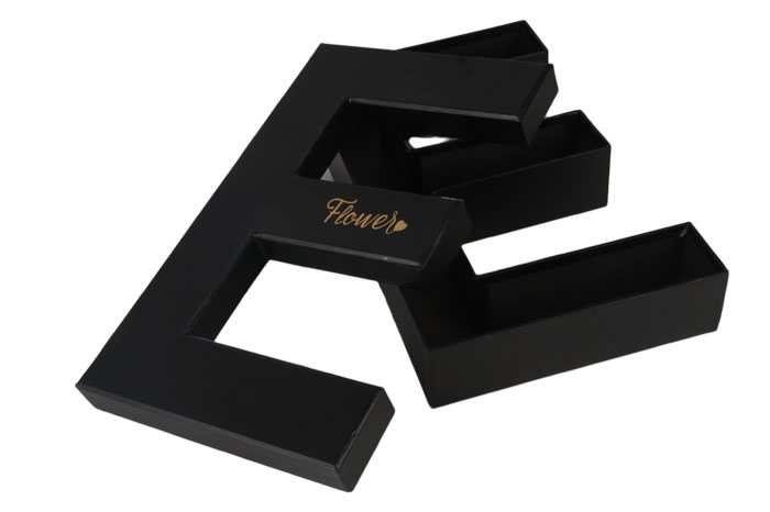 Коробка для цветов 35x21.2x6см Буква E черная Коробка для цветов 35x21.2x6см Буква E черная