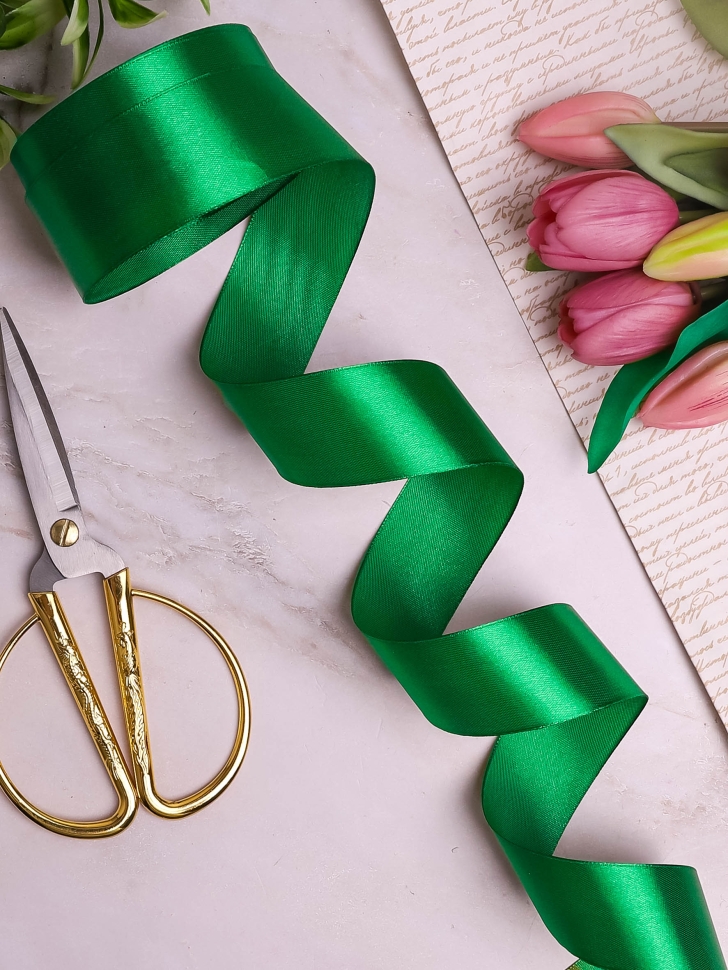 Лента атласная 40мм х 25 ярд JD зеленый Лента атласная 40мм х 25 ярд JD зеленый