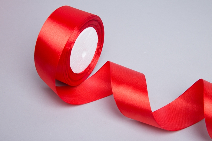 Лента атласная 40мм х 25 ярд JD красный Лента атласная 40мм х 25 ярд JD красный