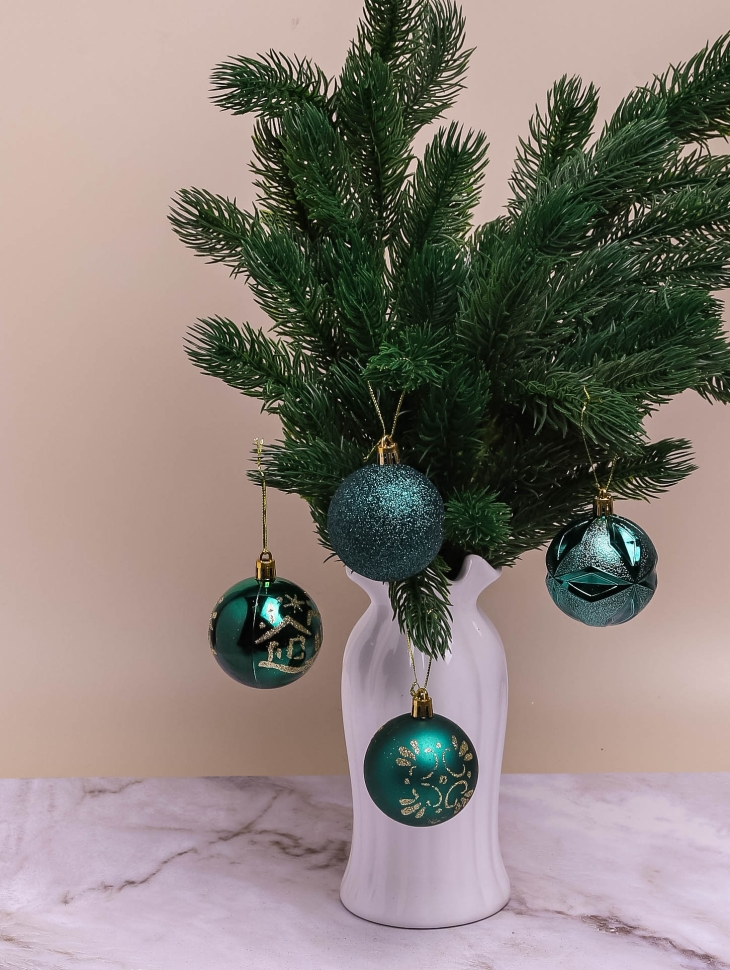 Игрушка елочная Шар d6см набор 12шт Новогоднее ассорти зеленый Игрушка елочная Шар d6см набор 12шт Новогоднее ассорти зеленый