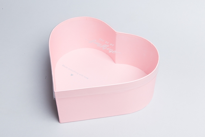 Коробка Сердце 23x20,7x8,5см с прозрачной крышкой, розовая Коробка Сердце 23x20,7x8,5см с прозрачной крышкой, розовая