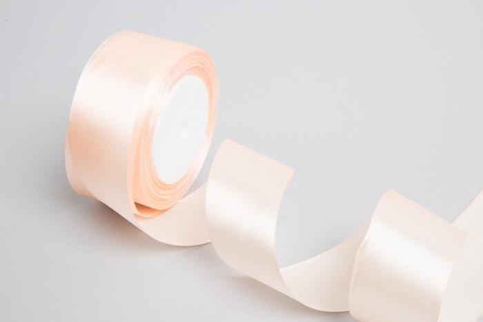 Лента атласная 40мм х 25 ярд JD персиковый Лента атласная 40мм х 25 ярд JD персиковый