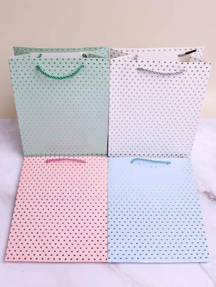 Сумочка подарочная 18х24x8,5см 2-001 микс Сумочка подарочная 18х24x8,5см 2-001 микс