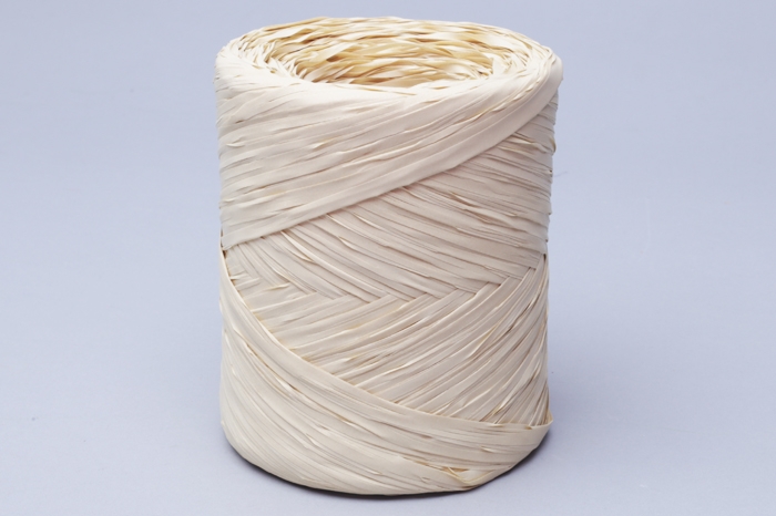 Рафия синтетическая, 200м PL 92 бежевая Рафия синтетическая, 200м PL 92 бежевая